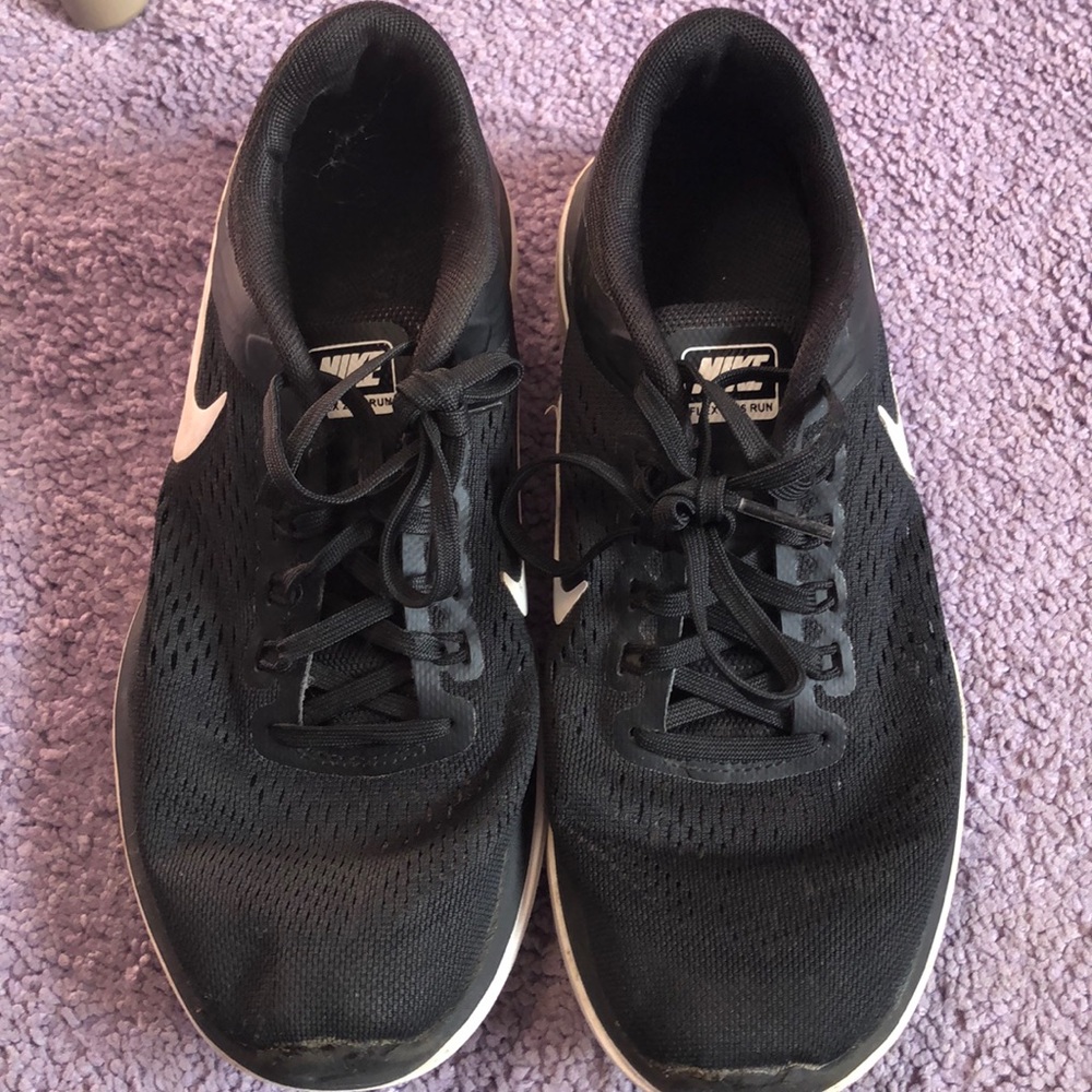 Nike Flex 2016 Run Sneaker